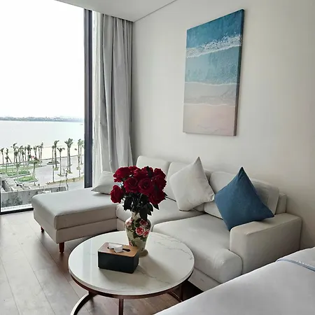 A Studio Flat In Alacarte Ha Long Bay, Viet Nam
